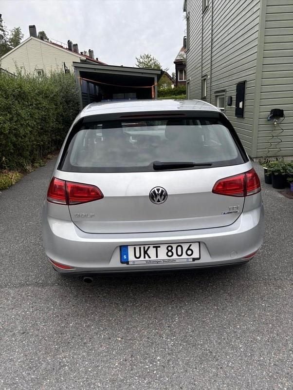 Begagnad 2015 VW Golf VII | 96 900 kr (Marknadspris) - Bild 1/3