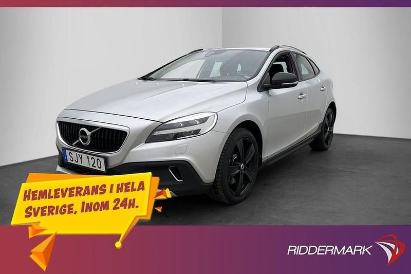 Begagnad Volvo V40 CC Momentum 151 HK (111 kW) 2018 Silver Kombi