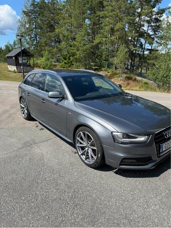 Grå Begagnad 2014 Audi A4 Kombi | 139 000 kr (Lite dyr) - Bild 1/4
