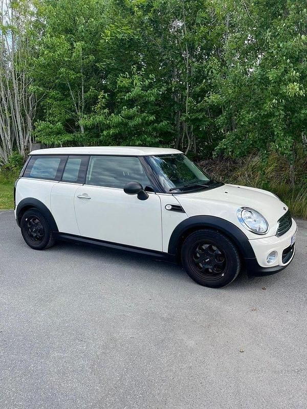 Vit Begagnad 2014 Mini One Clubman Kombi | 78 000 kr - Bild 1/4