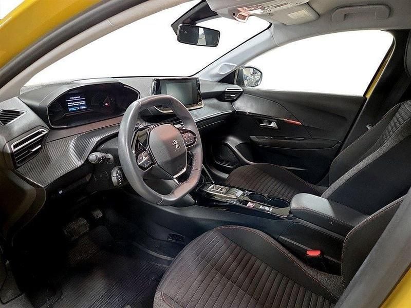 Begagnad Peugeot e-208 Active 100 kW (136 HK) 2022 Gul Halvkombi