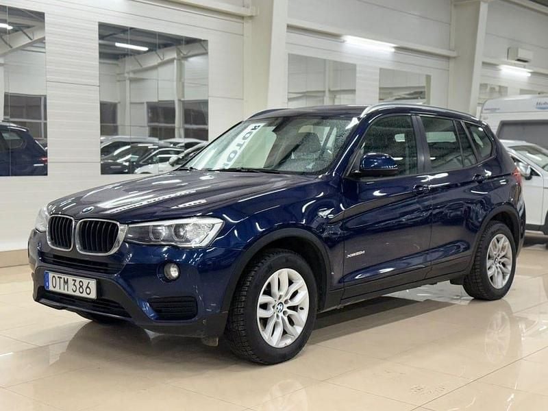 Blå (blå metallic) Begagnad 2015 BMW X3 SUV | 167 900 kr (Marknadspris) - Bild 1/4