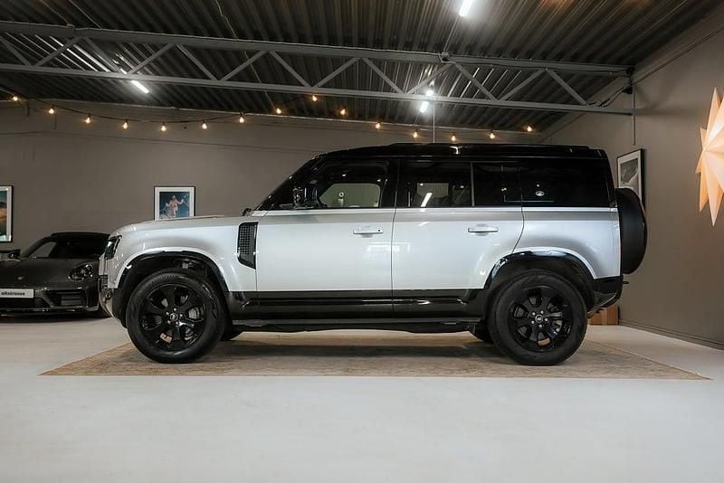 Begagnad Land Rover Defender SE Dynamic 301 HK (221 kW) 2023 Silver SUV