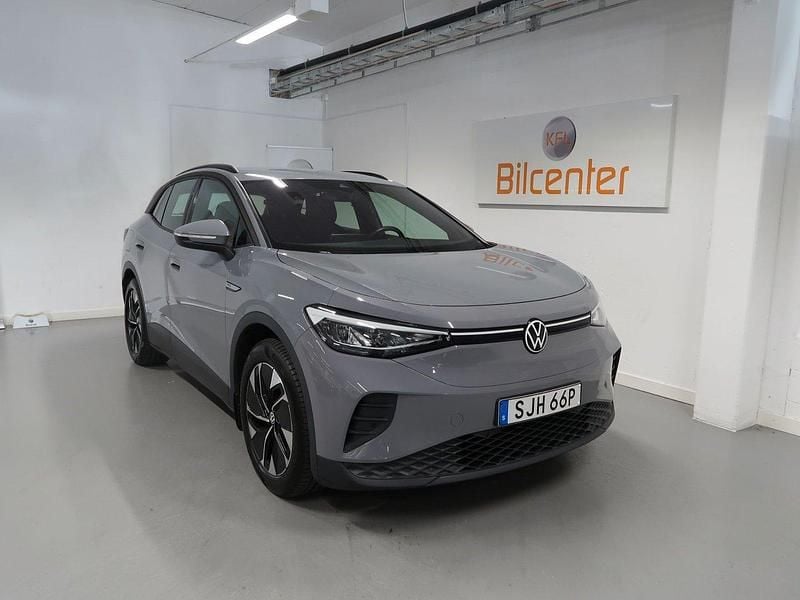 Grå Begagnad 2022 VW ID.4 Pro Performance SUV | 309 900 kr (Superpris) - Bild 1/3