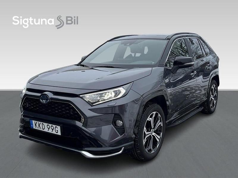 Grå Begagnad 2021 Toyota RAV4 Style SUV | 429 900 kr (Marknadspris) - Bild 1/3