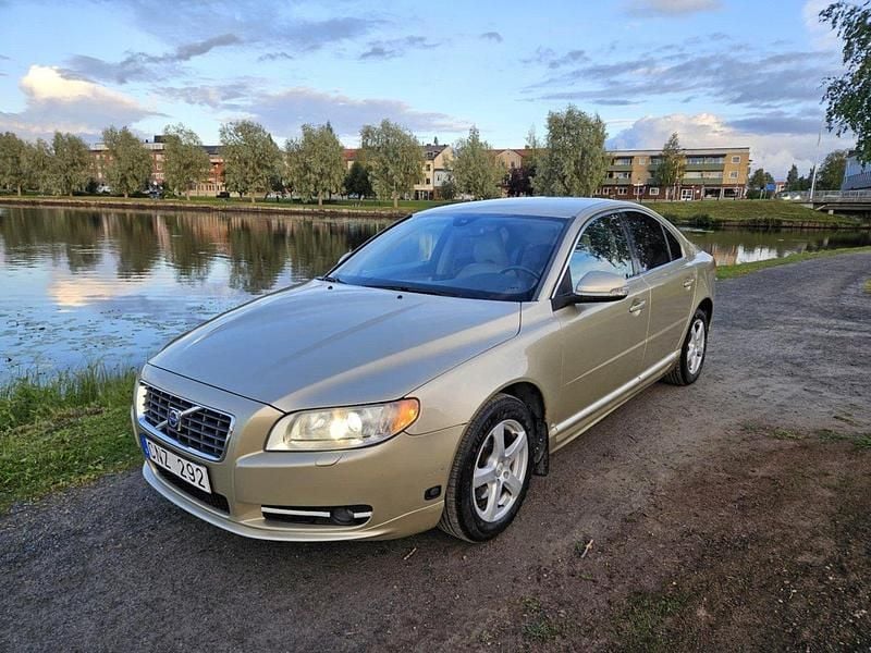 Brun Begagnad 2008 Volvo S80 Summum Sedan | 49 000 kr - Bild 1/4