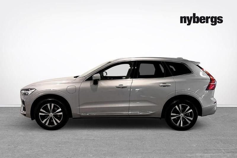 Begagnad Volvo XC60 Core 355 HK (261 kW) 2024 Silver SUV
