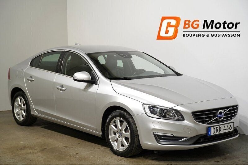 Silver Begagnad 2014 Volvo S60 Summum Sedan | 164 900 kr (Marknadspris) - Bild 1/4