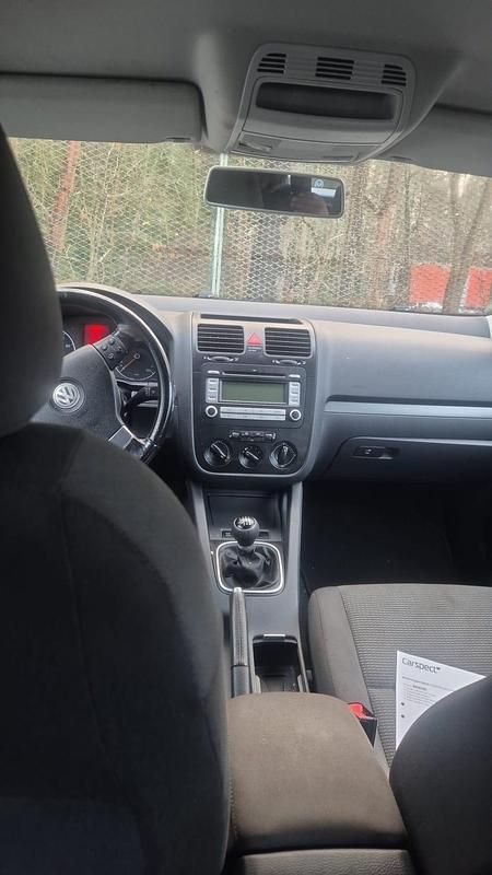 Begagnad VW Golf VI 102 HK (75 kW) 2008 Halvkombi