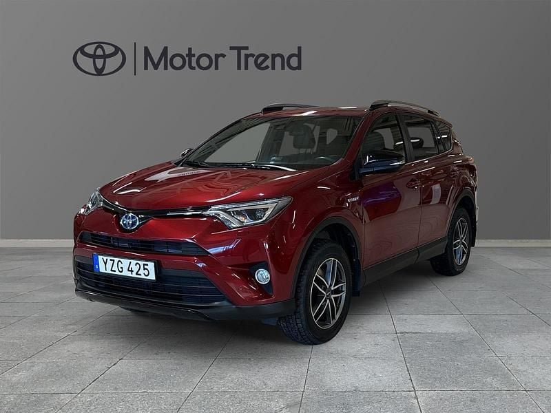 Röd Begagnad 2018 Toyota RAV4 Hybrid Edition SUV | 249 000 kr (Marknadspris) - Bild 1/4