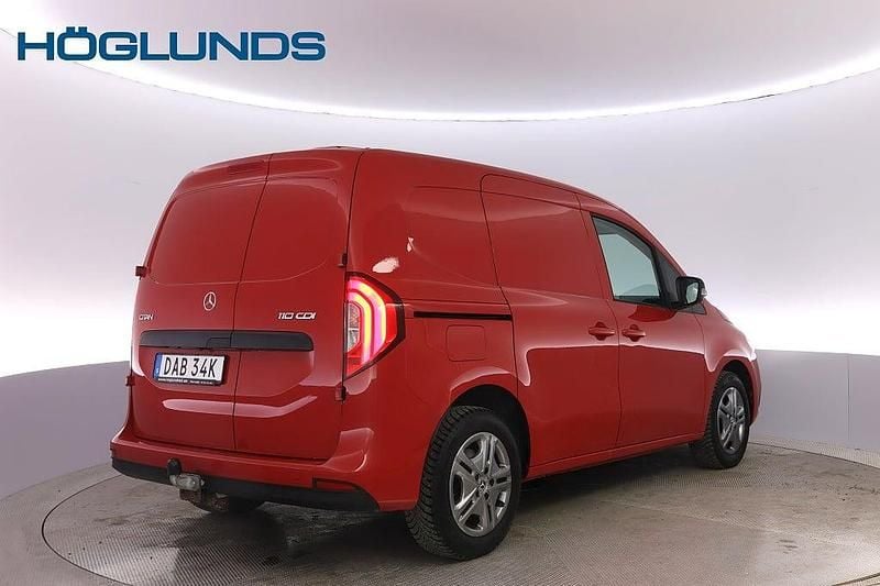 Begagnad Mercedes Citan 110 2023 Röd