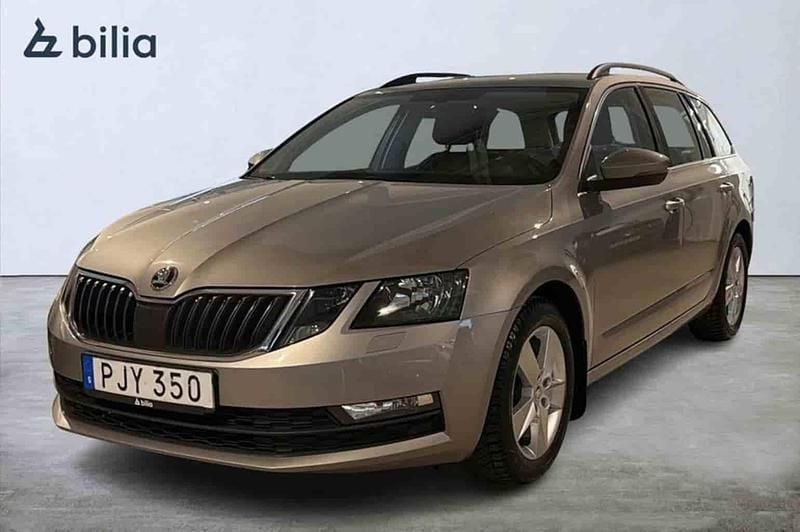 Begagnad Skoda Octavia 2018 Brun Kombi