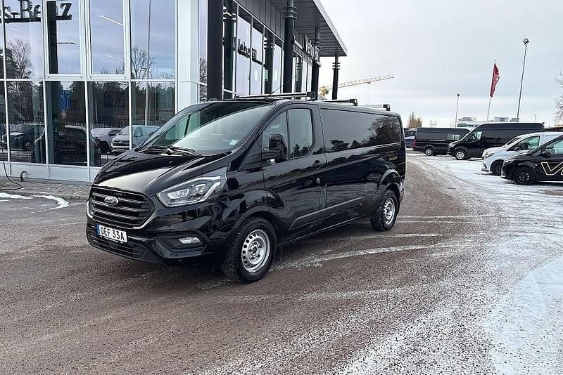 Begagnad Ford Transit Custom 131 HK (96 kW) 2022 Svart Sedan