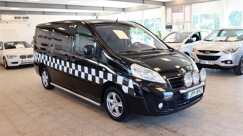 Svart Begagnad 2015 Peugeot Expert Van | 49 900 kr (Bra pris) - Bild 1/4