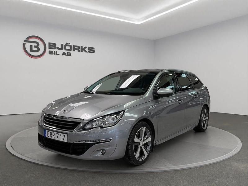 Grå Begagnad 2016 Peugeot 308 Active Kombi | 104 500 kr (Marknadspris) - Bild 1/4