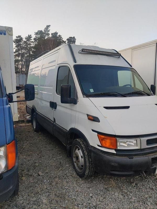 Vit Begagnad 2005 Iveco Daily Van | 39 000 kr - Bild 1/1