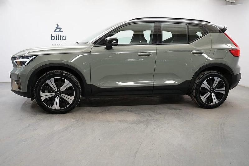 Begagnad Volvo XC40 Single Motor 175 kW (238 HK) 2022 Grön SUV
