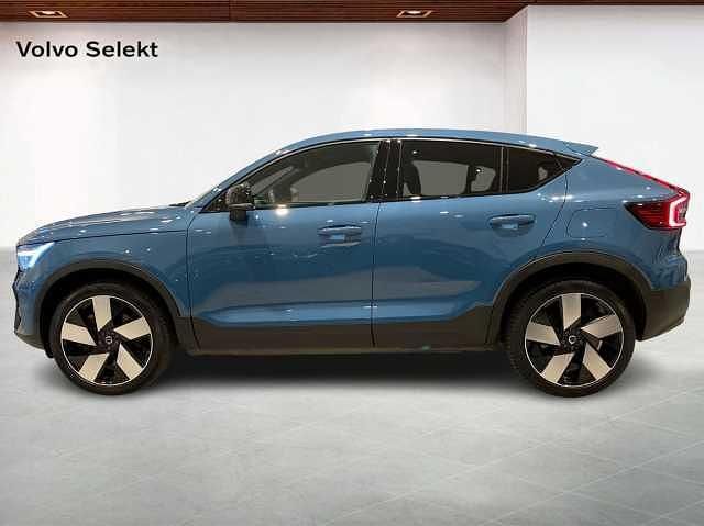 Begagnad Volvo C40 Ultimate 172 kW (234 HK) 2023 Blå SUV