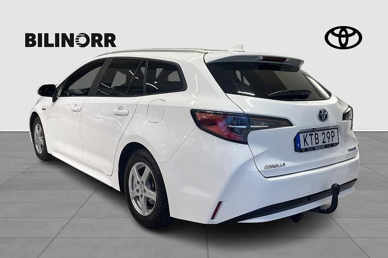 Begagnad Toyota Corolla 124 HK (91 kW) 2019 Vit Kombi