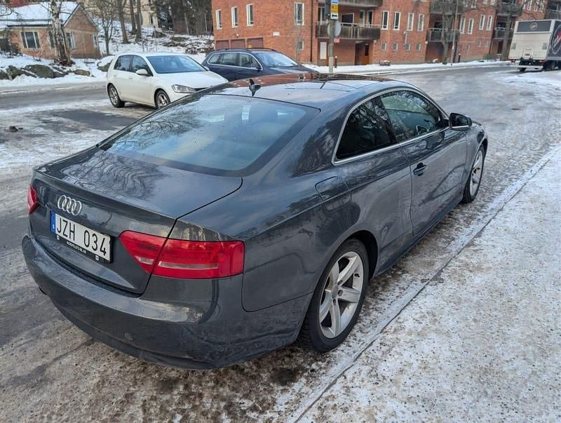 Begagnad Audi A5 211 HK (155 kW) 2010 Sportkupé