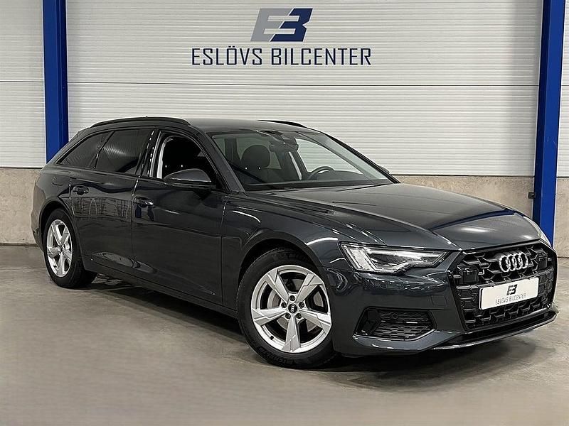 Grå Begagnad 2024 Audi A6 Kombi | 439 990 kr (Marknadspris) - Bild 1/4