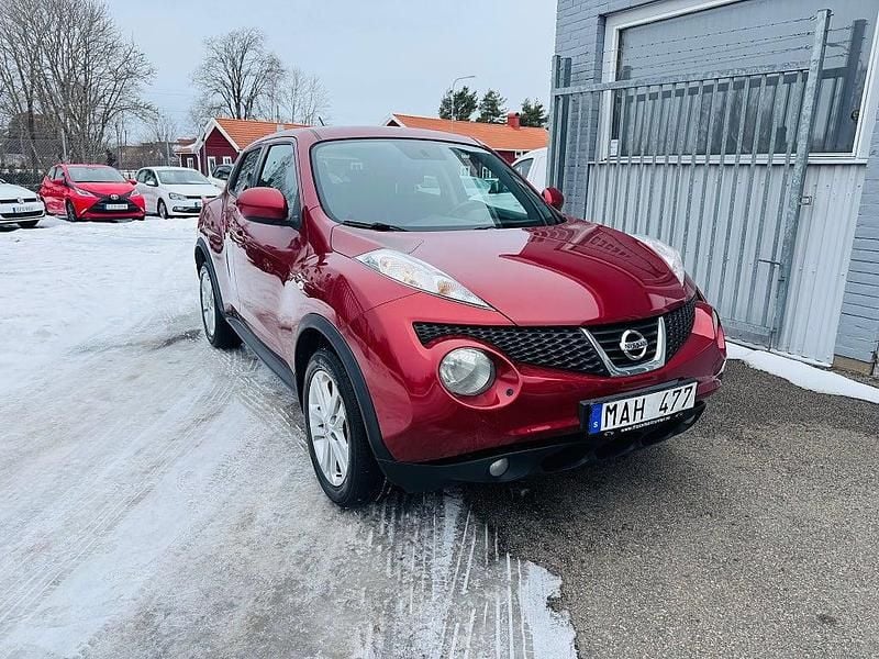 Begagnad Nissan Juke Acenta 117 HK (86 kW) 2011 Röd metallic SUV