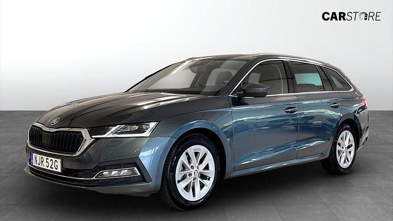 Grå Begagnad 2021 Skoda Octavia Kombi | 259 900 kr (Marknadspris) - Bild 1/4