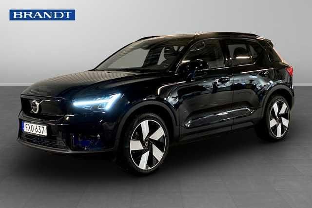 Begagnad Volvo XC40 Single Motor 175 kW (238 HK) 2023 Svart SUV