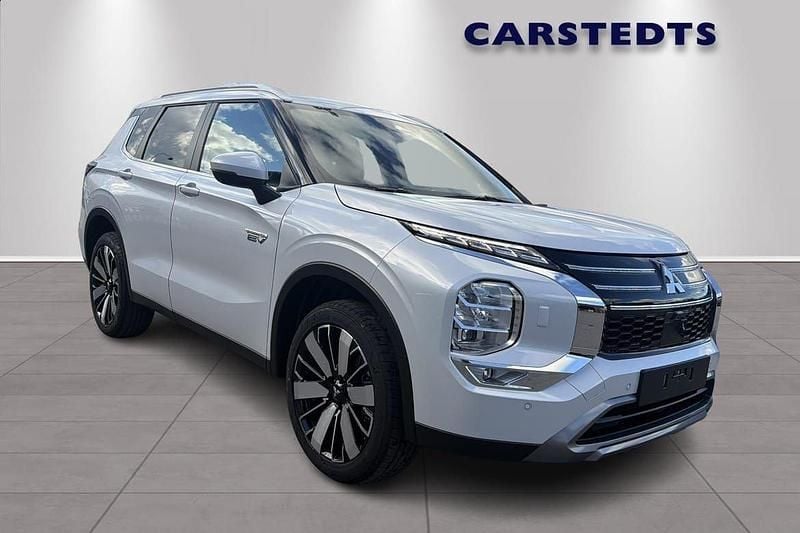 Vit Ny 2025 Mitsubishi Outlander P-HEV Intense SUV | 580 800 kr - Bild 1/4