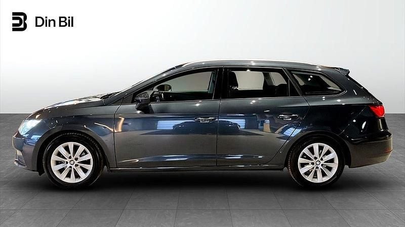 Begagnad Seat Leon ST Style 116 HK (85 kW) 2019 Grå Kombi