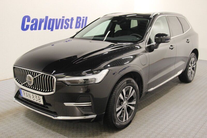 Svart (svart metallic) Begagnad 2024 Volvo XC60 Core SUV | 525 000 kr (Marknadspris) - Bild 1/4