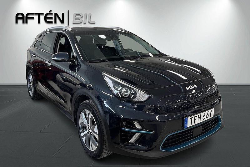 Begagnad Kia e-Niro Advance 150 kW (204 HK) 2022 Blå SUV