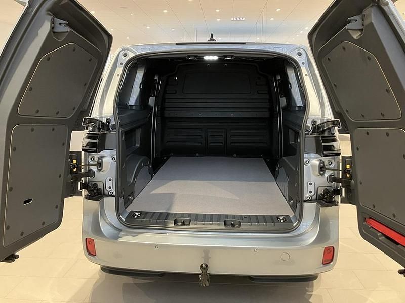 Ny VW ID. Buzz 210 kW (286 HK) 2026 Silver Minibuss