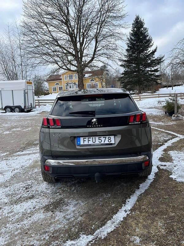 Begagnad Peugeot 3008 120 HK (88 kW) 2017 SUV