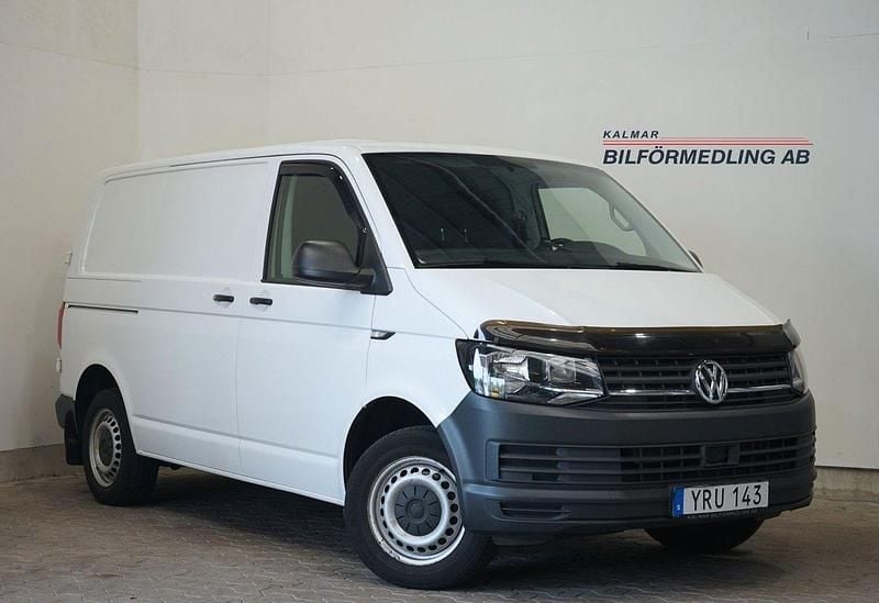Vit Begagnad 2018 VW T6 Van | 199 500 kr (Marknadspris) - Bild 1/4