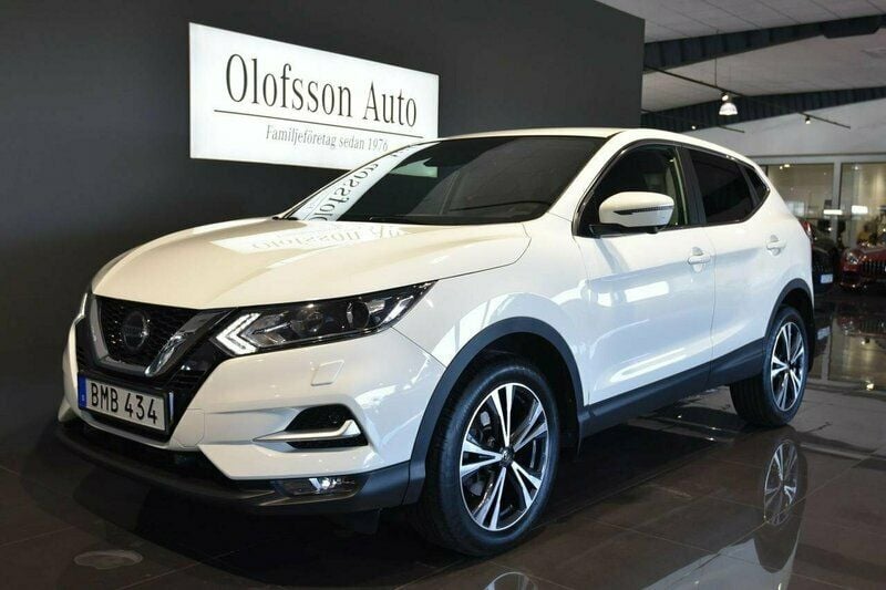Vit Begagnad 2018 Nissan Qashqai N-Connecta SUV | 159 000 kr (Marknadspris) - Bild 1/4