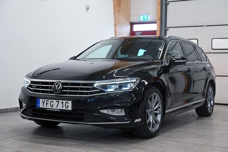 Begagnad VW Passat R-line 200 HK (147 kW) 2021 Svart Kombi