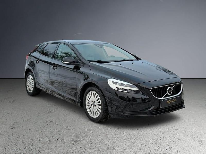 Begagnad Volvo V40 150 HK (110 kW) 2017 Svart
