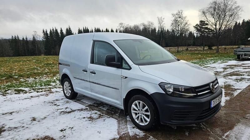 Begagnad 2018 VW Caddy Minibuss | 125 000 kr (Marknadspris) - Bild 1/4