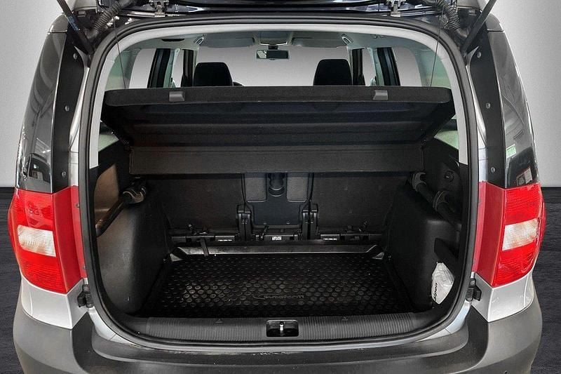 Silver Begagnad 2013 Skoda Yeti Experience SUV | 94 900 kr (Lite dyr) - Bild 1/4
