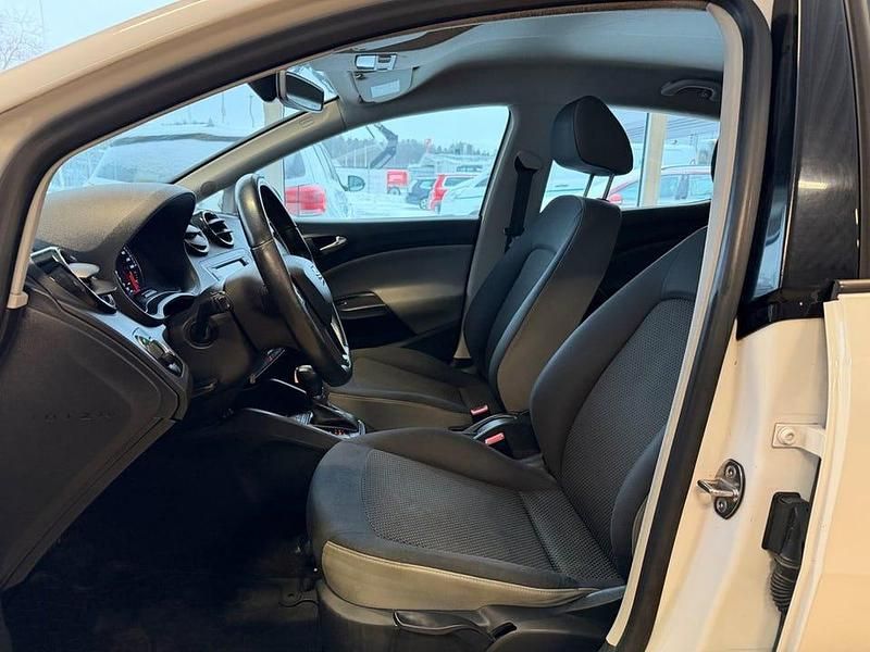 Begagnad Seat Ibiza Style 110 HK (80 kW) 2015 Vit Halvkombi