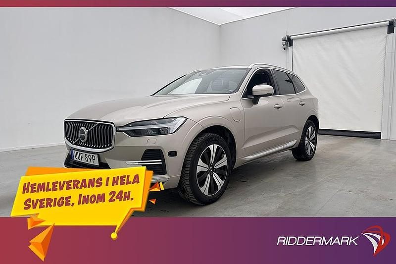 Begagnad Volvo XC60 Plus 350 HK (257 kW) 2022 Ljusgrå SUV