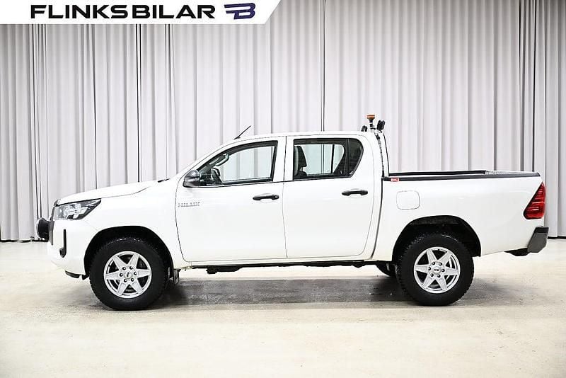 Vit Begagnad 2021 Toyota HiLux Pickup | 328 750 kr (Bra pris) - Bild 1/4