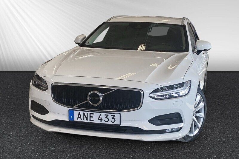 Vit Begagnad 2018 Volvo V90 Momentum Kombi | 219 800 kr (Marknadspris) - Bild 1/4