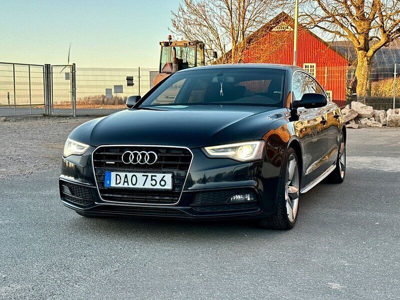 Svart Begagnad 2013 Audi A5 Sportback S-Line Halvkombi | 130 000 kr (Marknadspris) - Bild 1/4