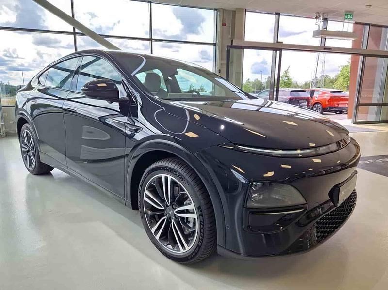 Svart Begagnad 2024 XPENG G6 SUV | 566 900 kr (Bra pris) - Bild 1/1