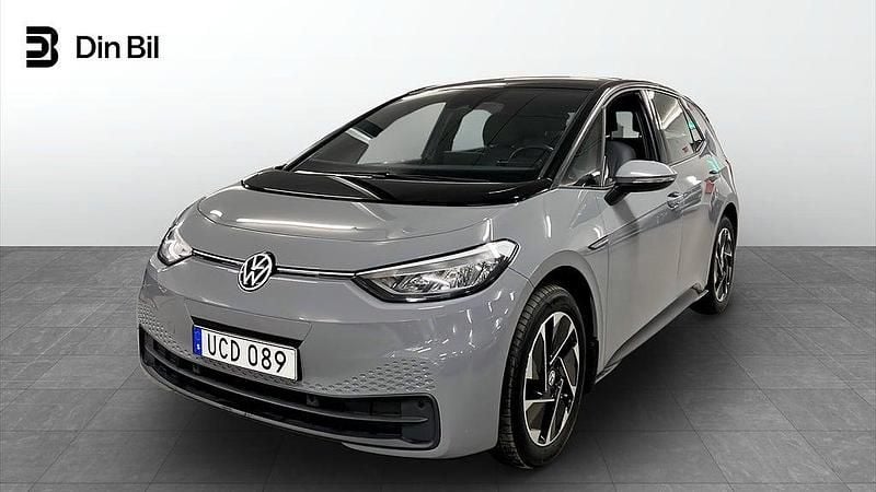 Grå Begagnad 2022 VW ID.3 Pro Performance Halvkombi | 264 900 kr (Marknadspris) - Bild 1/4