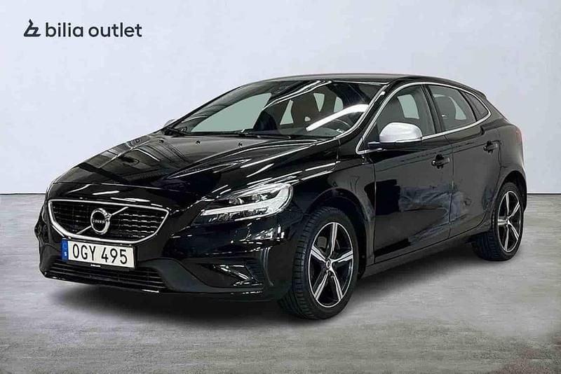 Svart Begagnad 2017 Volvo V40 Kombi | 159 900 kr (Lite dyr) - Bild 1/1