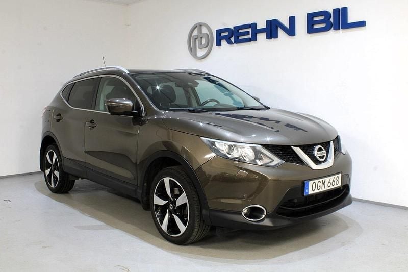 Brun Begagnad 2016 Nissan Qashqai Tekna SUV | 129 000 kr (Marknadspris) - Bild 1/4