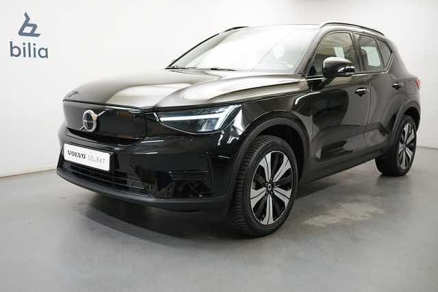 Svart Begagnad 2022 Volvo XC40 Core SUV | 359 900 kr - Bild 1/3